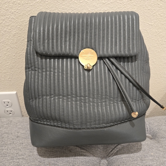 Henri Bendel No 7 Quilted Black Leather Convertible Backpack - Picture 4 of 14